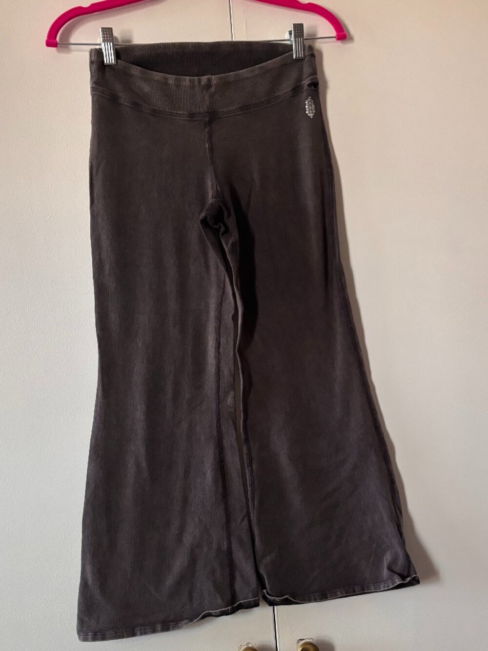 FP Movement Hot Shot Crop Flares Heather Black Small